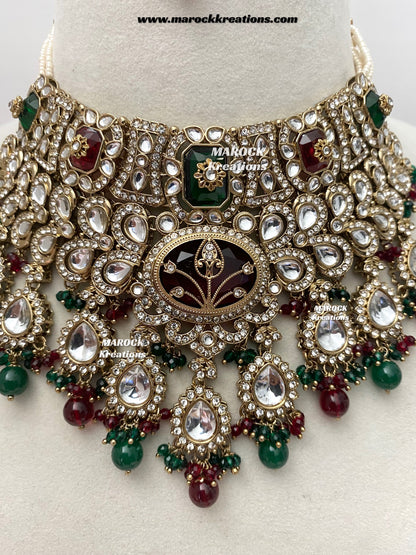 Yusrah Premium Quality Antique gold Kundan Statement Bridal set