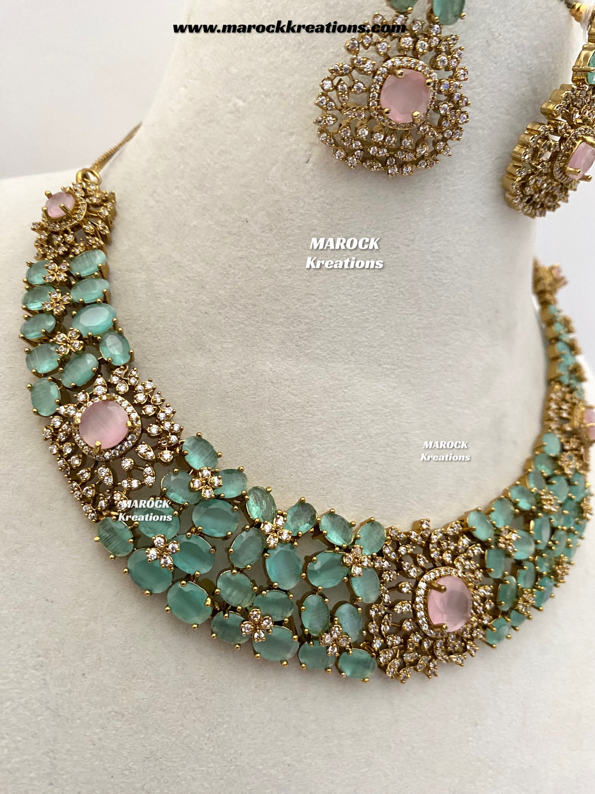 Donna Antique Gold American Diamond Statement Necklace set