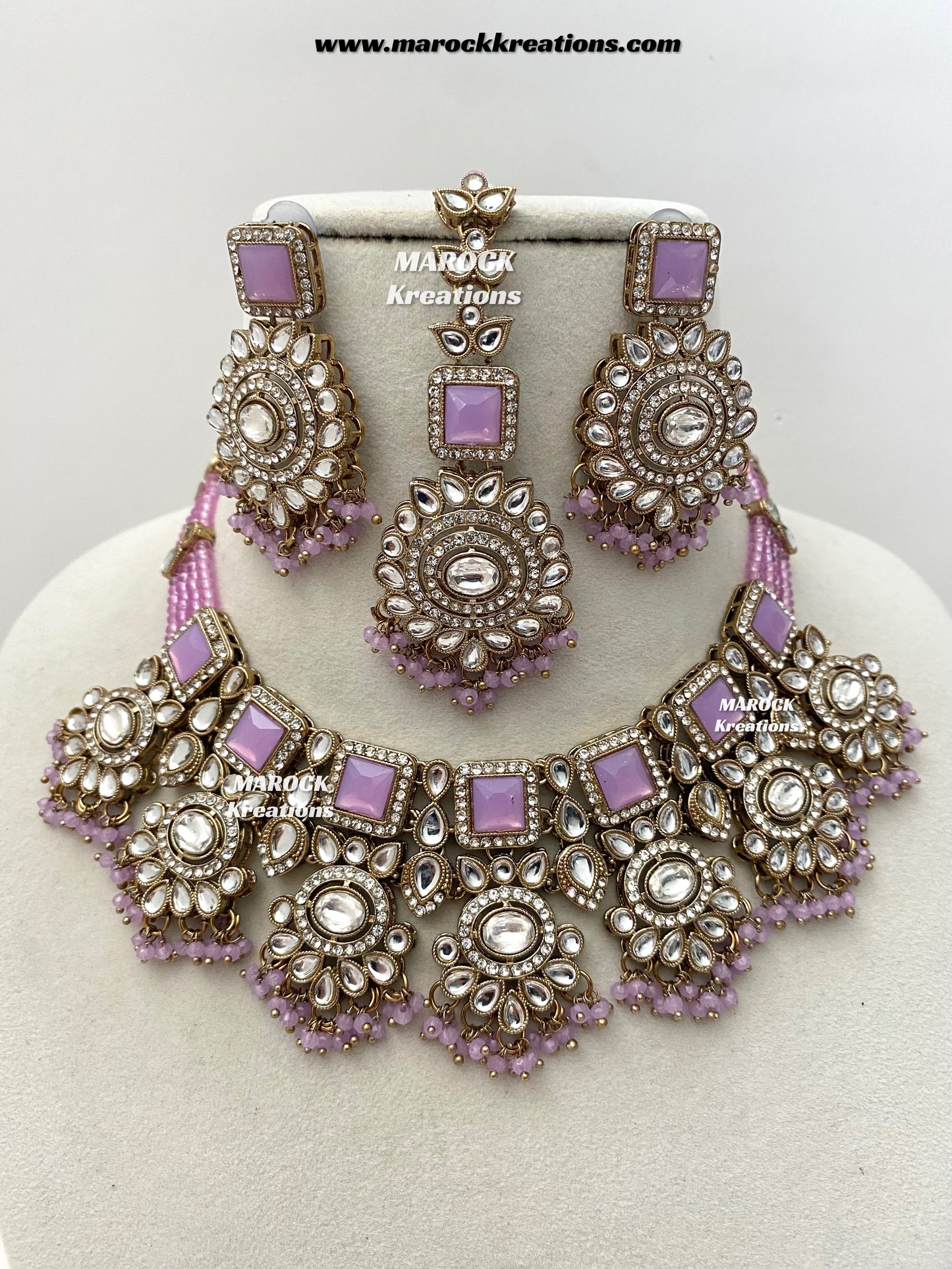 Christi Premium Quality Kundan Statement necklace set