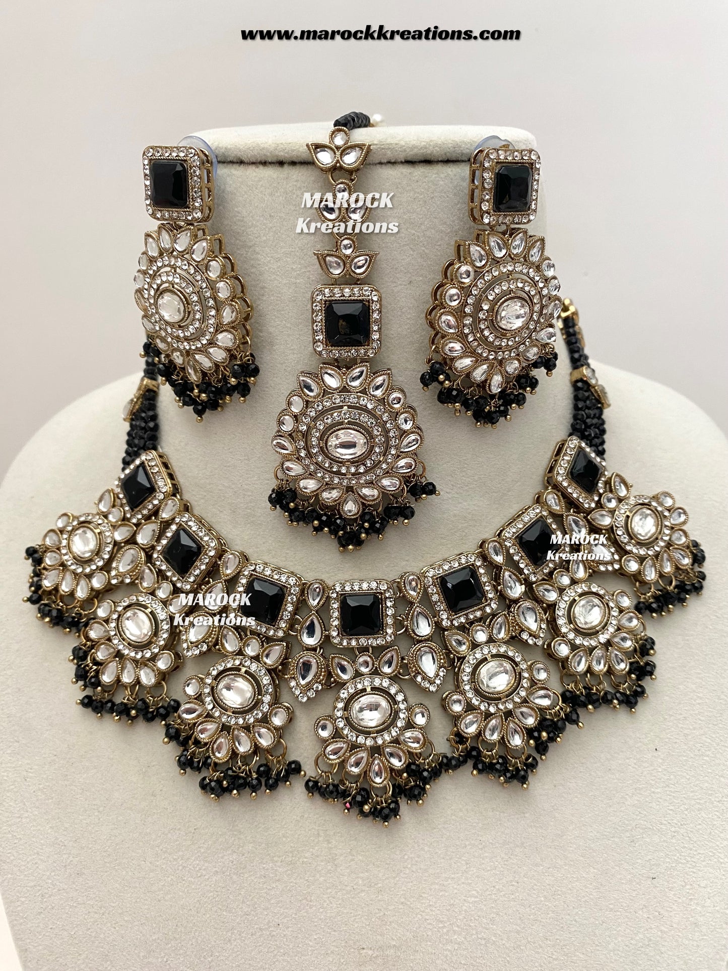Christi Premium Quality Kundan Statement necklace set