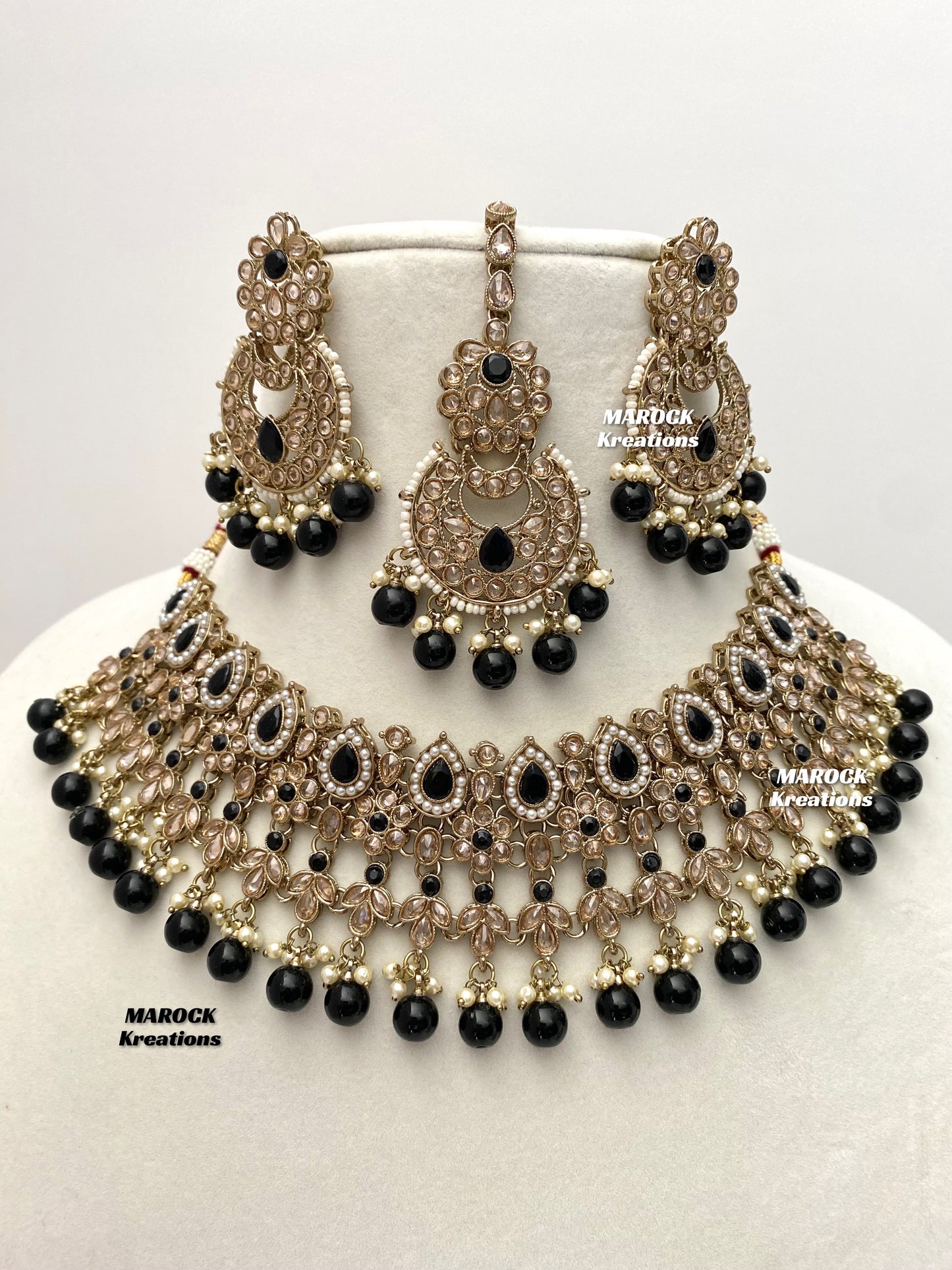 Sadhna Antique Gold Polki Necklace set