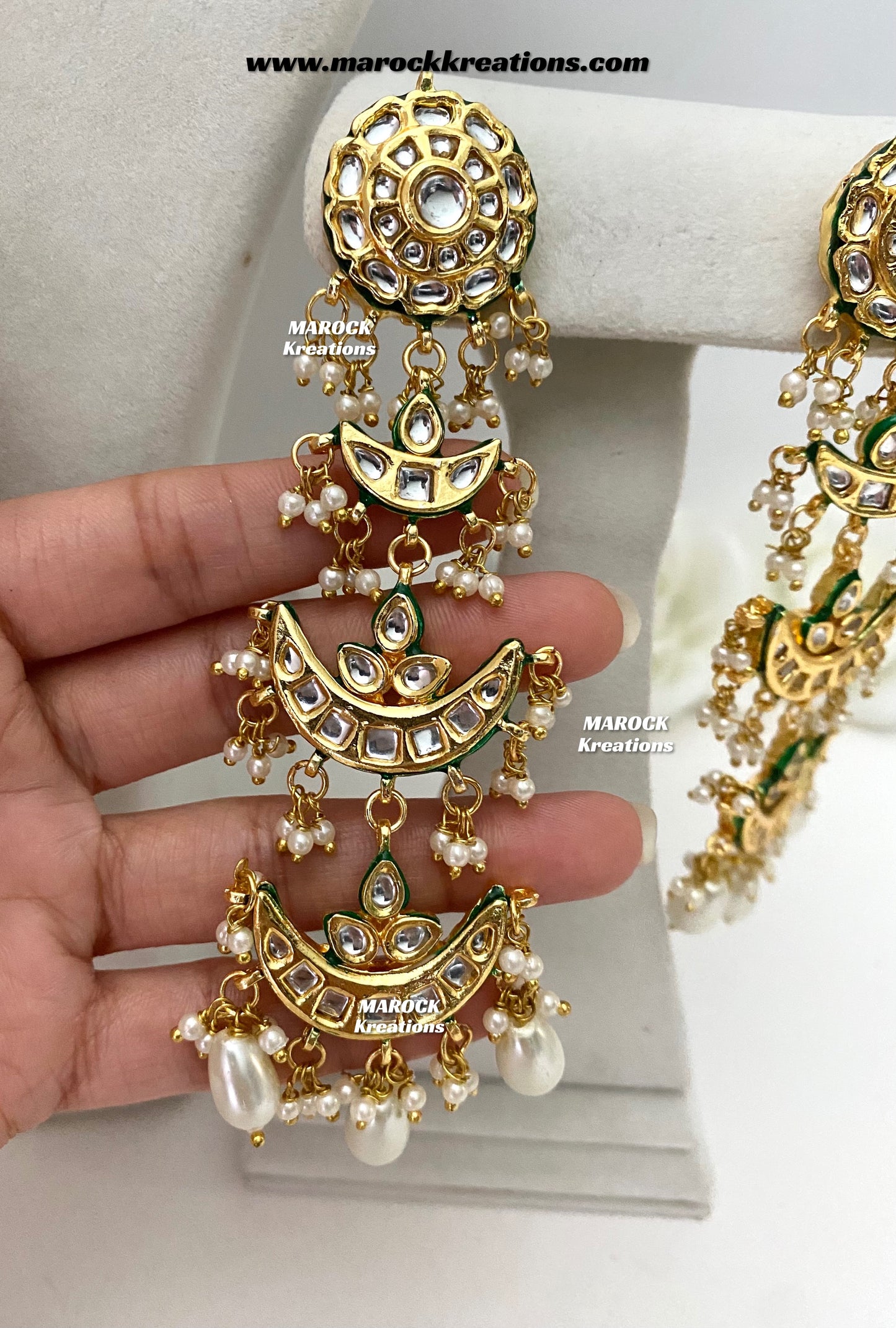 Pushpa Premium Quality Thappa Kundan choker set