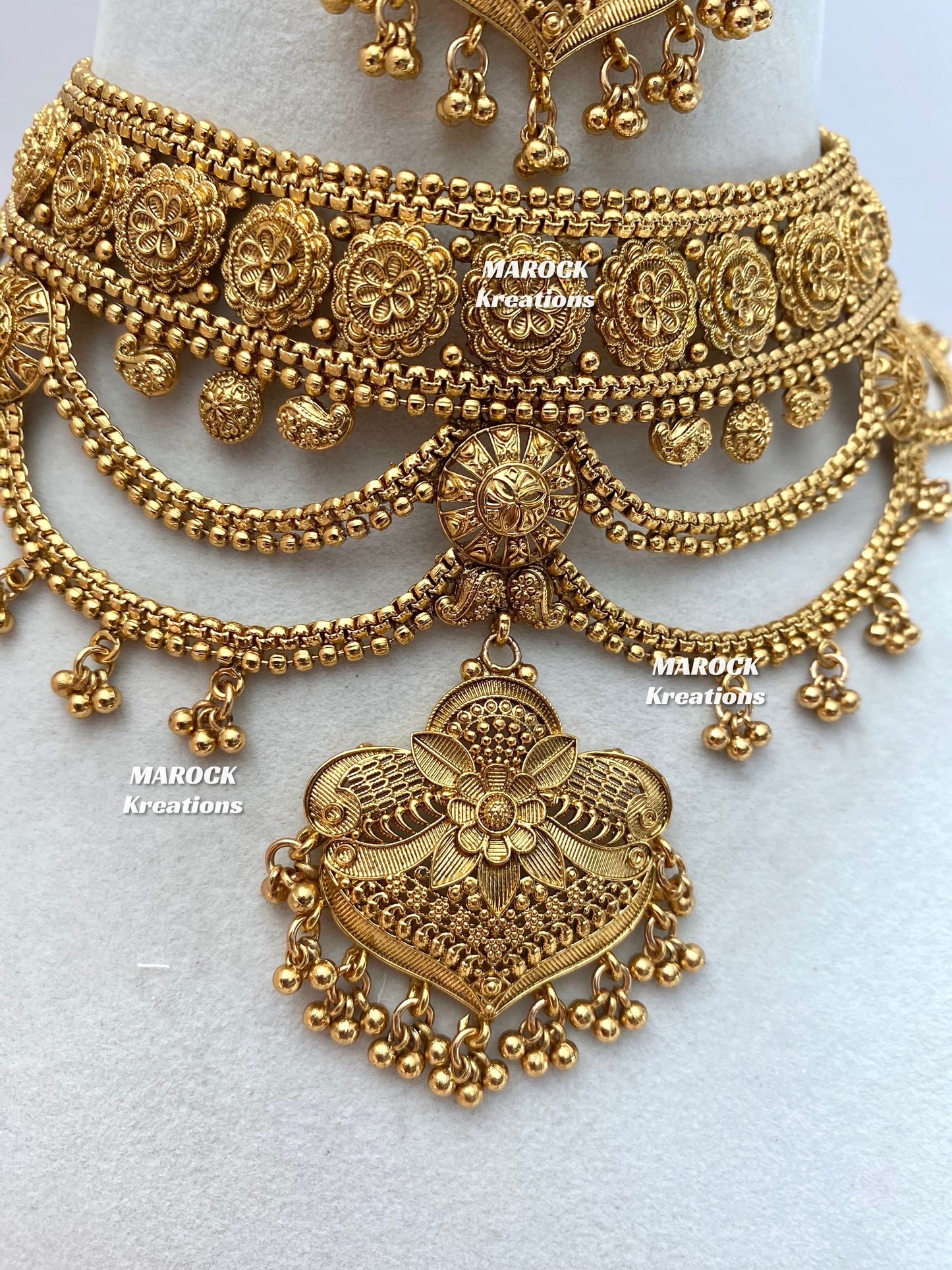 Kubra Premium Quality Gold plated statement choker set