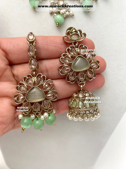 Amaira Antique Gold Polki choker set