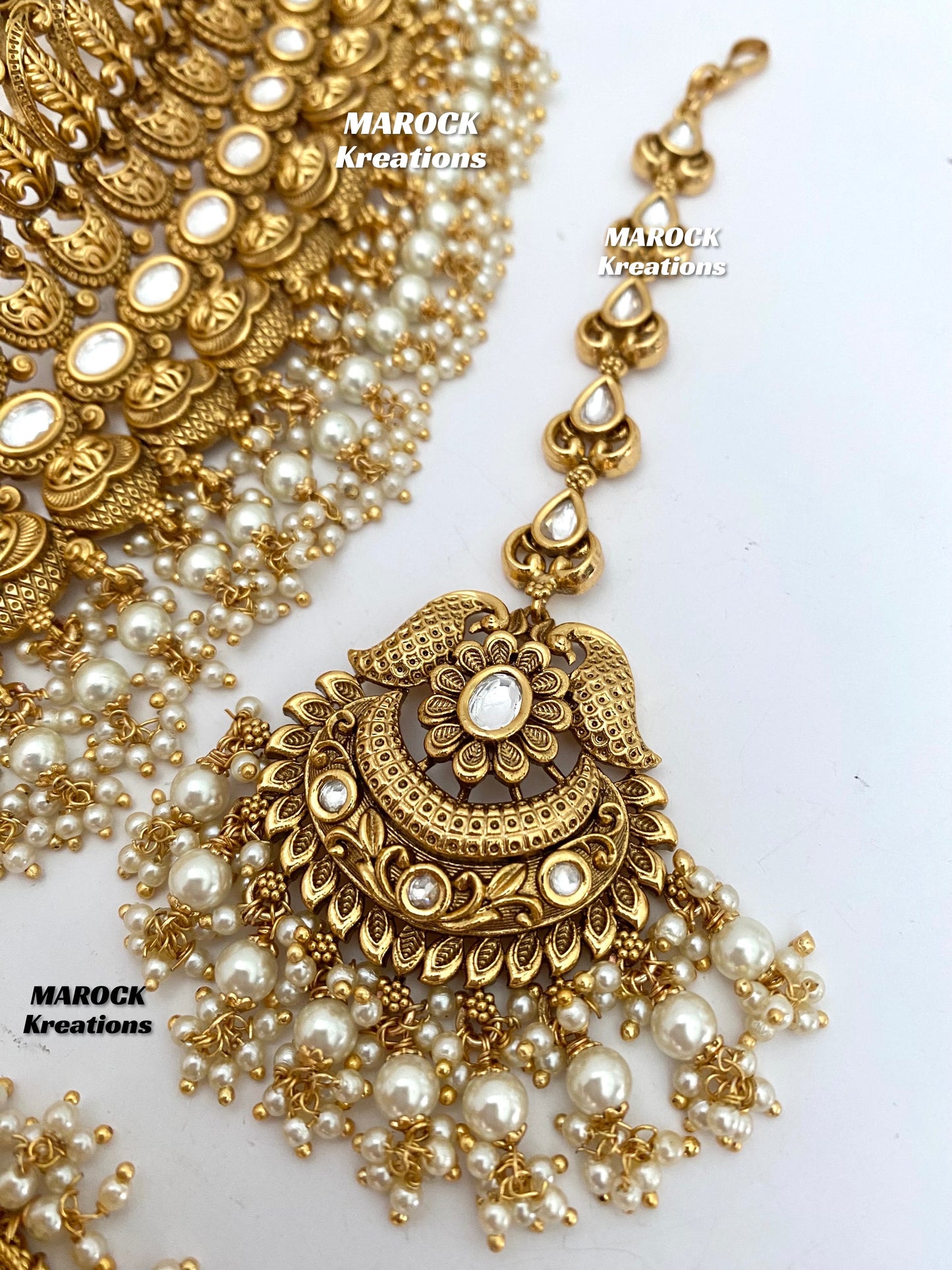 Elegant Gold Plated premium quality Kundan Statement Necklace set/Bridal set