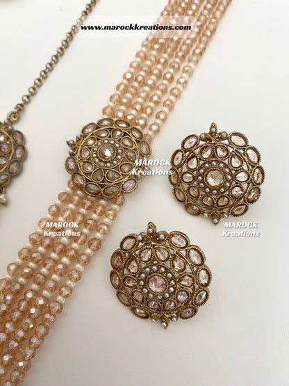 Antique Polki Choker set comes with studs and tikka