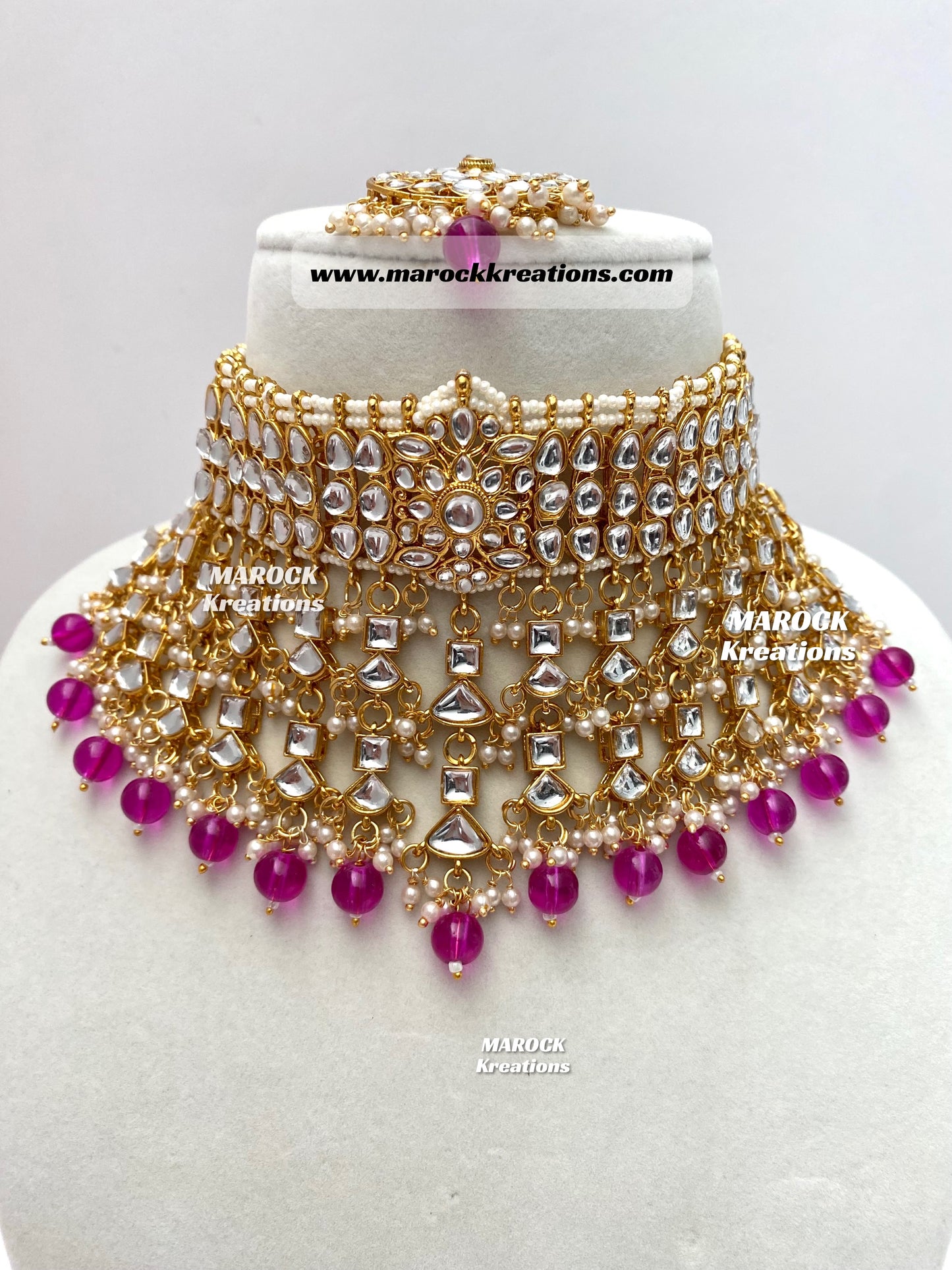 Statement Kundan Necklace set comes with Jhumki Earrings and Tikka