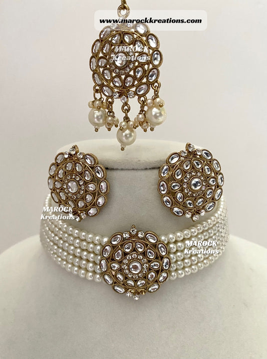 Bollywood style Kundan Choker set comes with studs and tikka