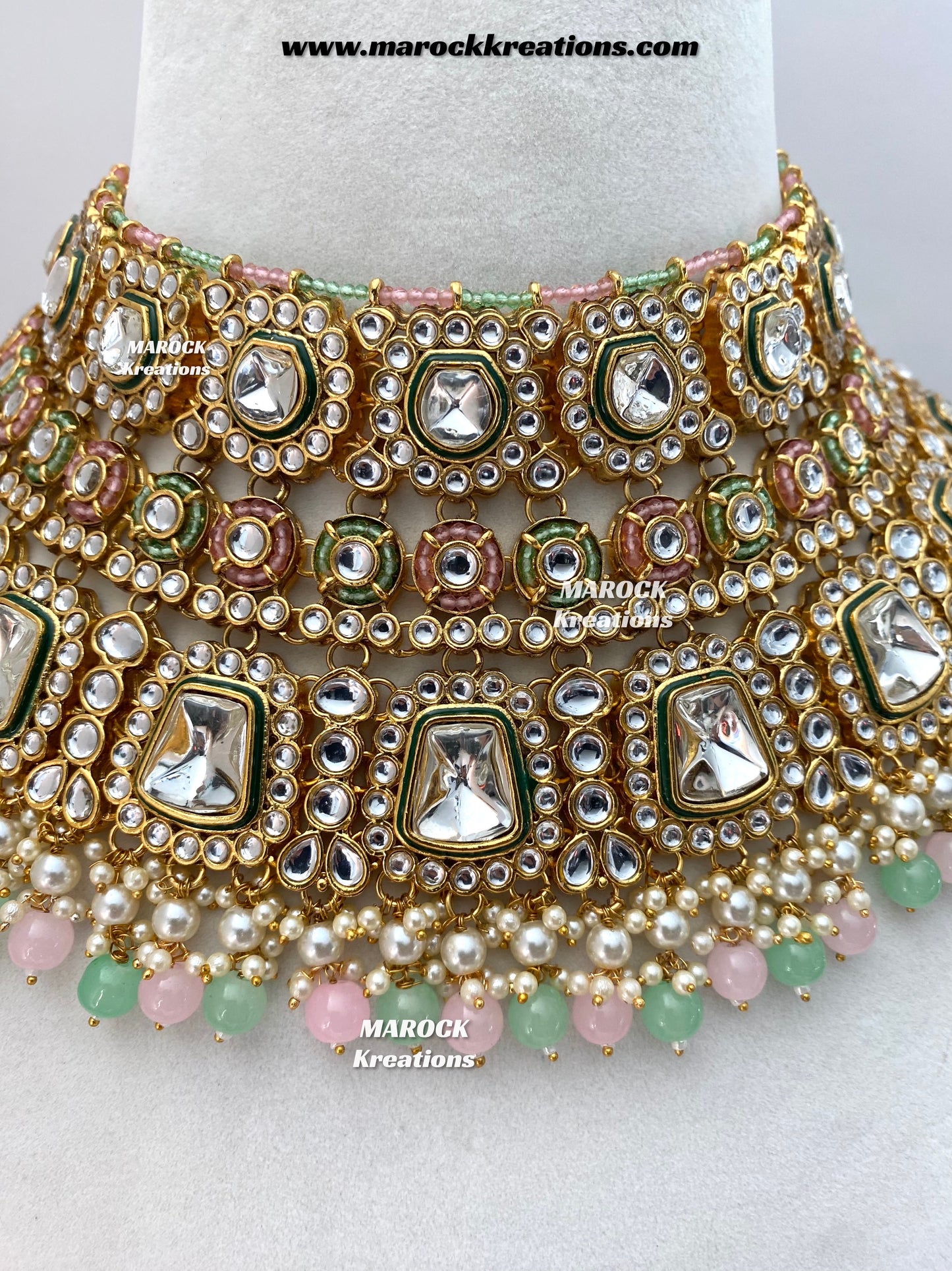 Manvi Premium Quality Kundan Bridal set