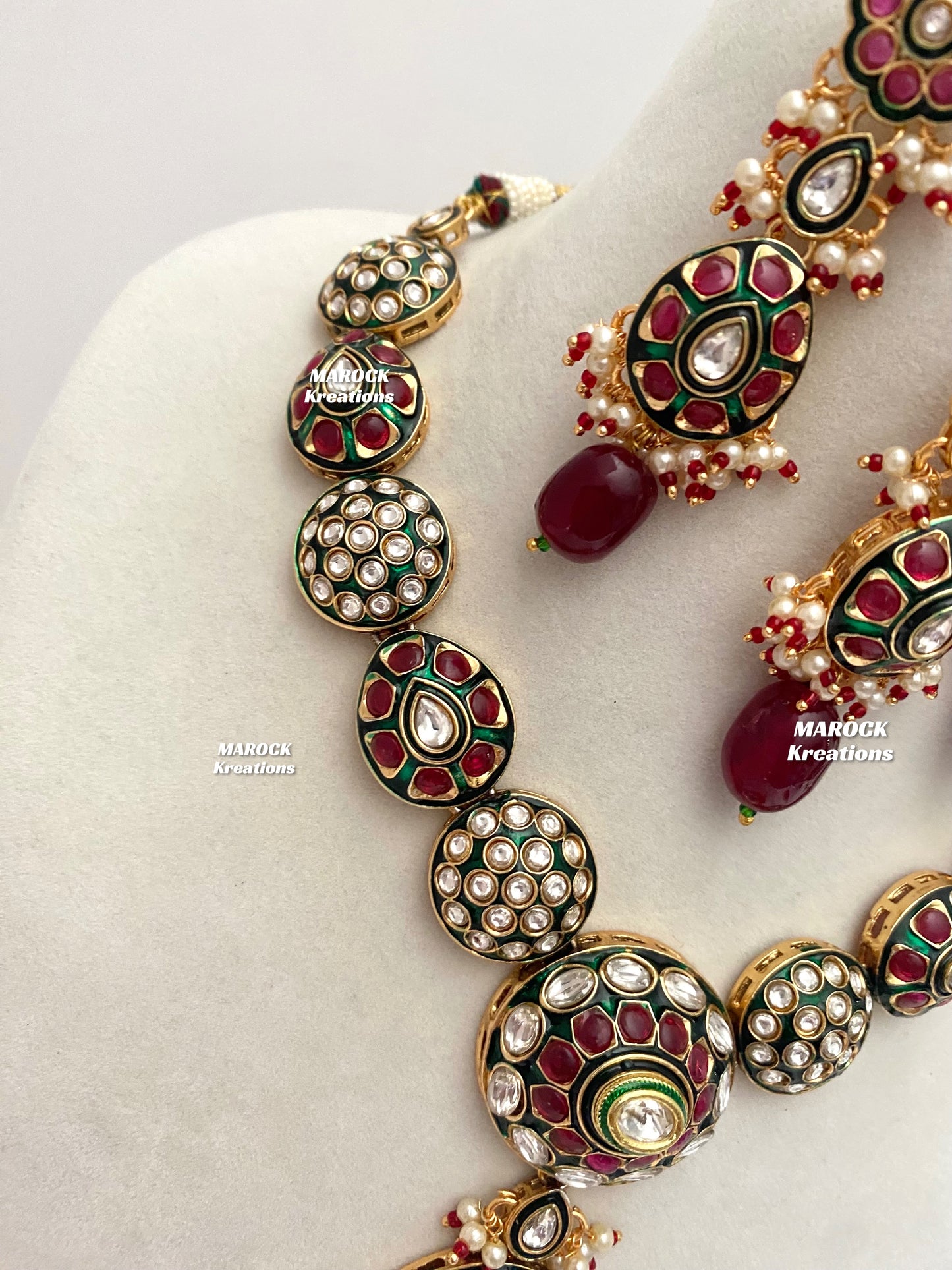 Akriti Premium Quality uncut Kundan Statement Necklace set