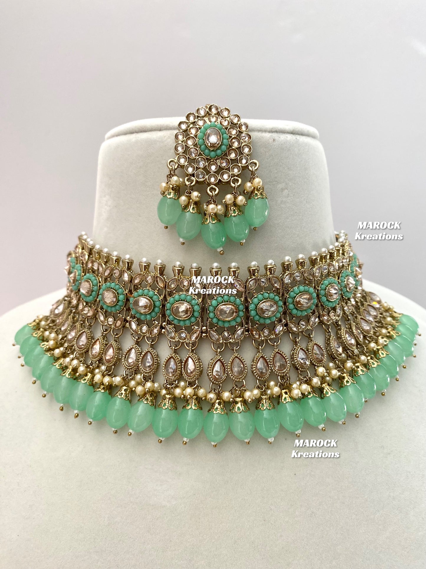 Antique Gold Polki choker sets