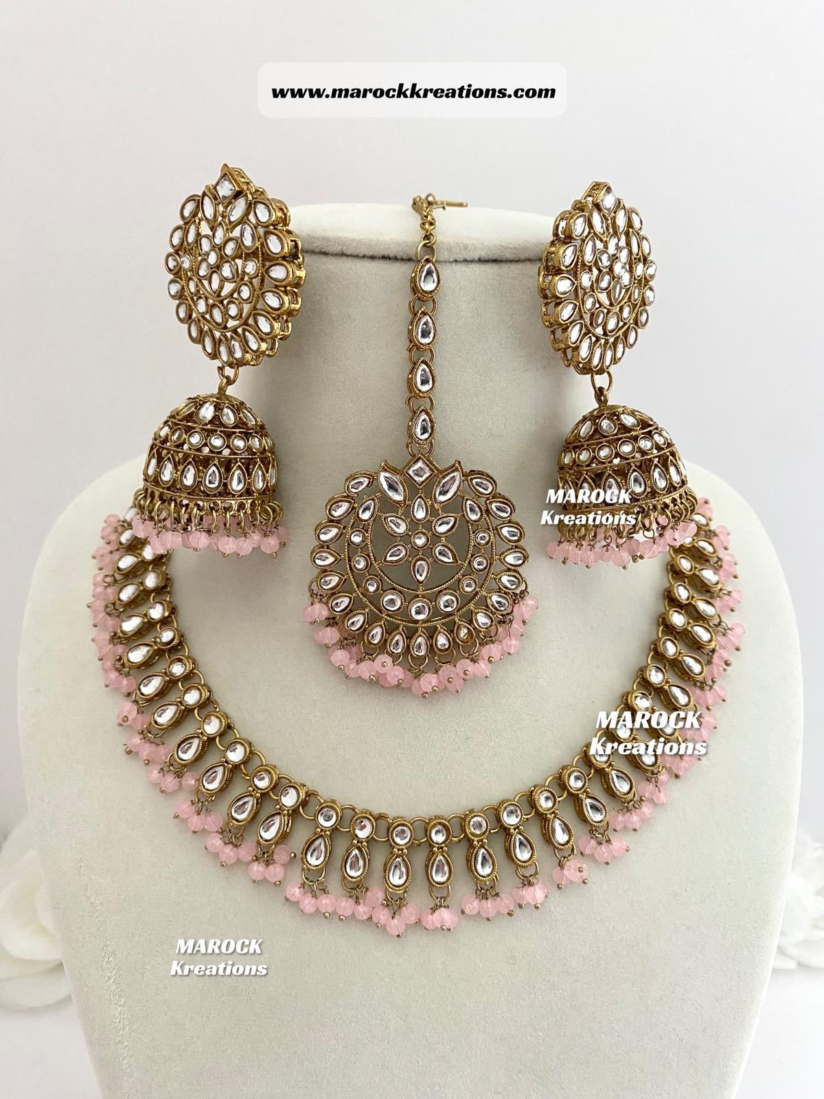 Kundan Necklace set comes with Jhumki Earrings and Tikka