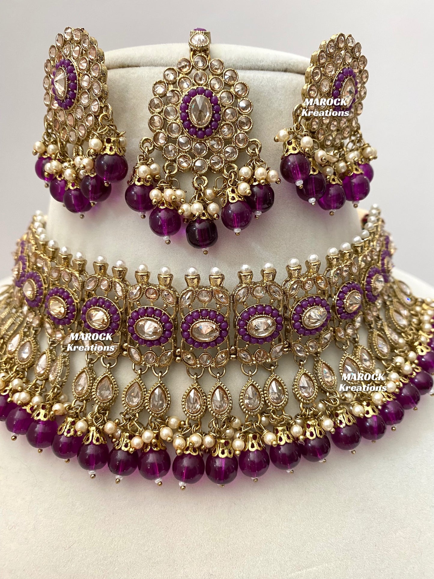 Antique Gold Polki choker sets