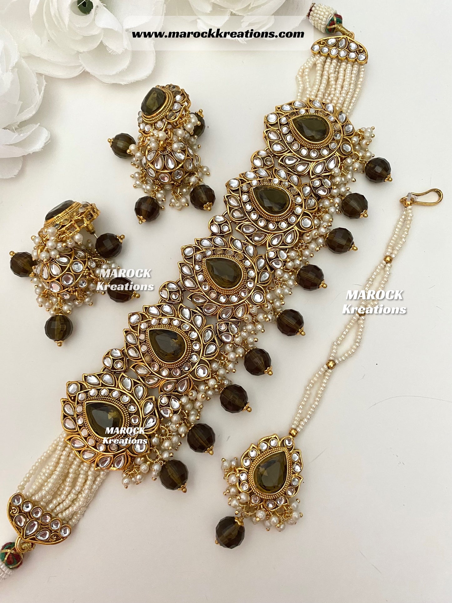 Fine quality Kundan Choker set