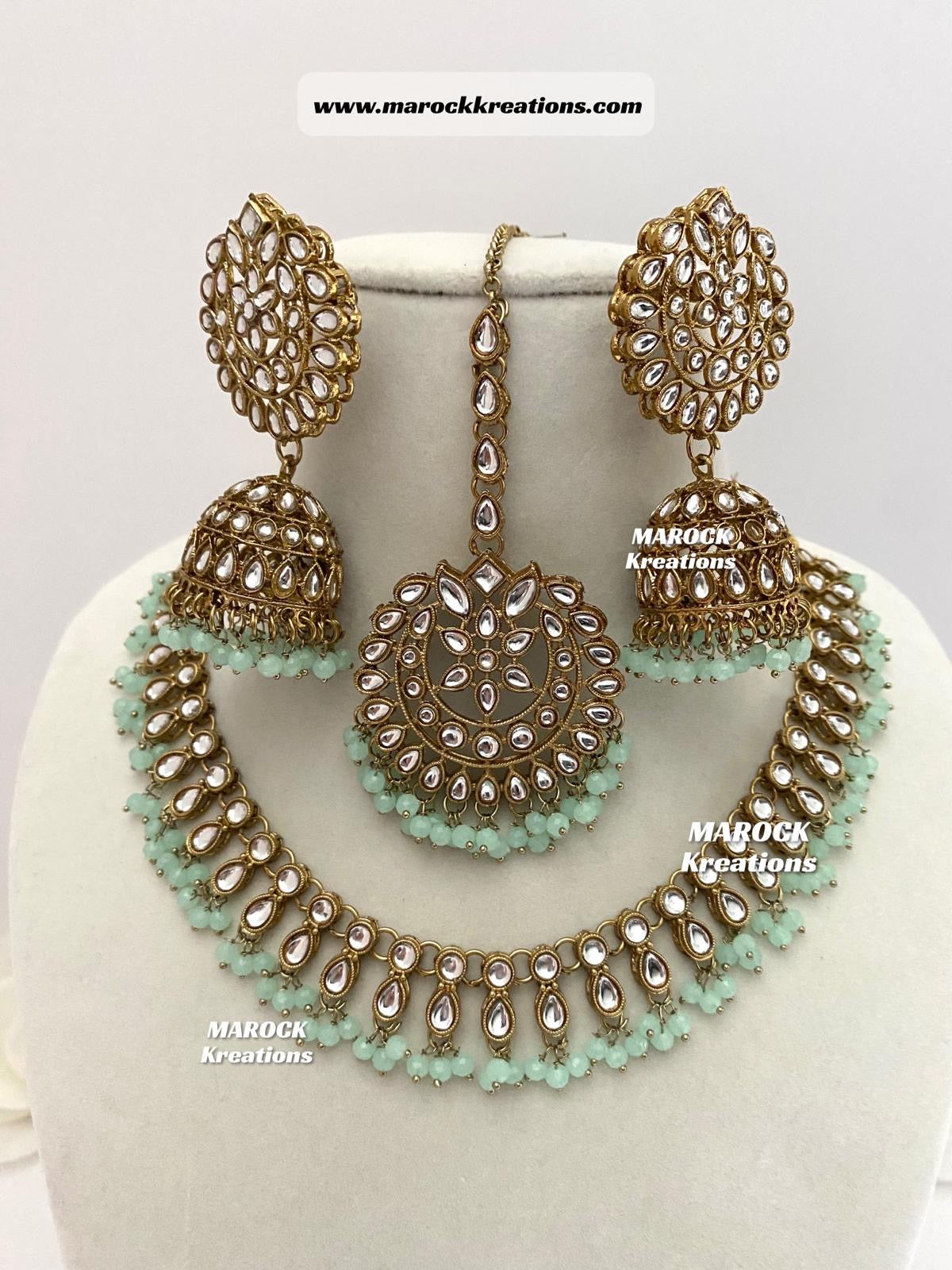 Kundan Necklace set comes with Jhumki Earrings and Tikka