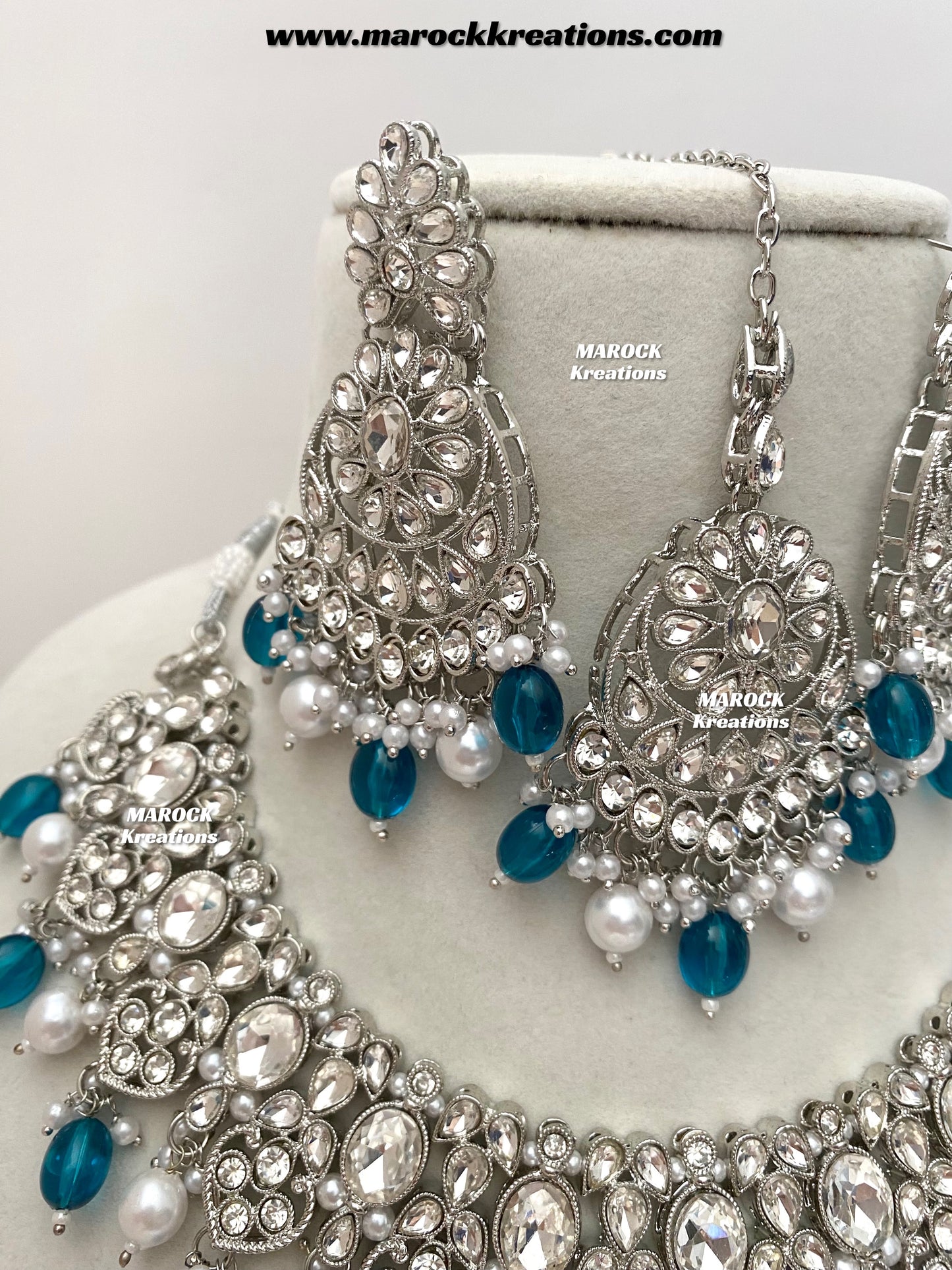 Zoila Silver Stone Necklace set