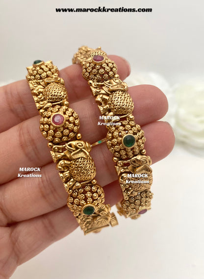 Zarina Premium Quality Gold plated elephant crafted openable Rajwadi statement Bangles/Kangan