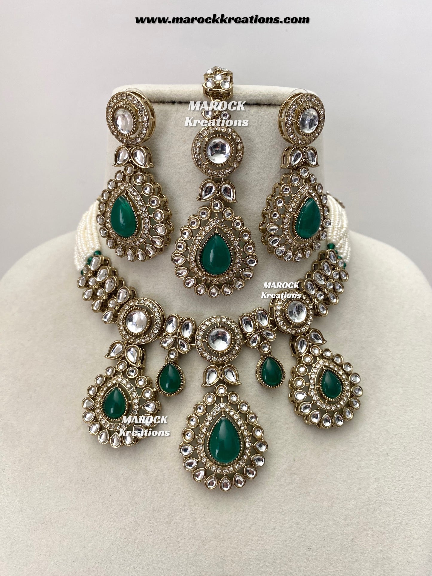 Rida Premium quality Kundan choker set