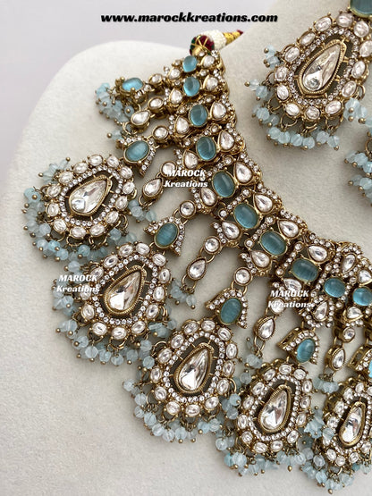 Sareena Kundan choker cum statement Necklace set