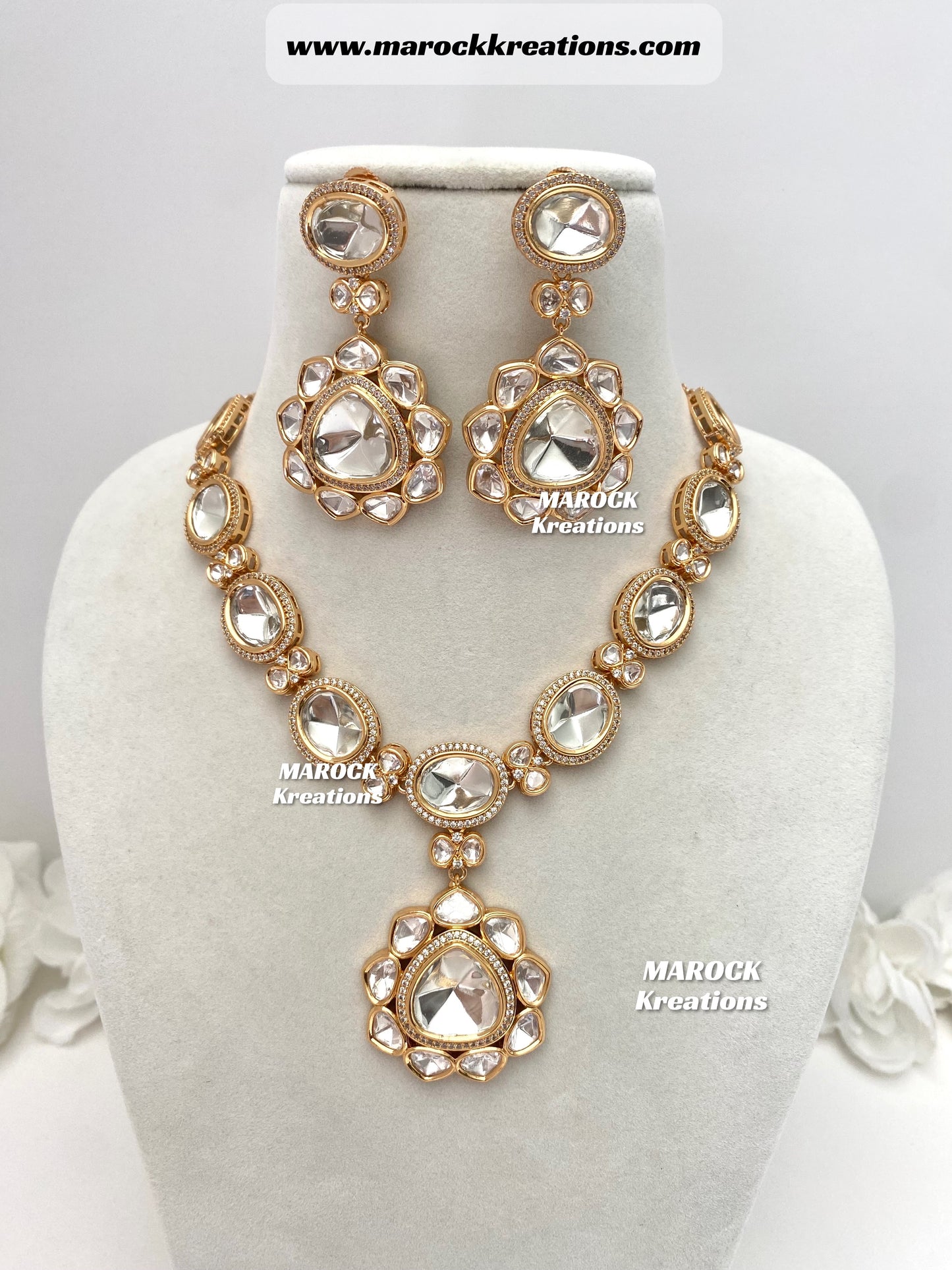 Akira Tyani Inspired Premium Quality gold plated Kundan exclusive Necklace set