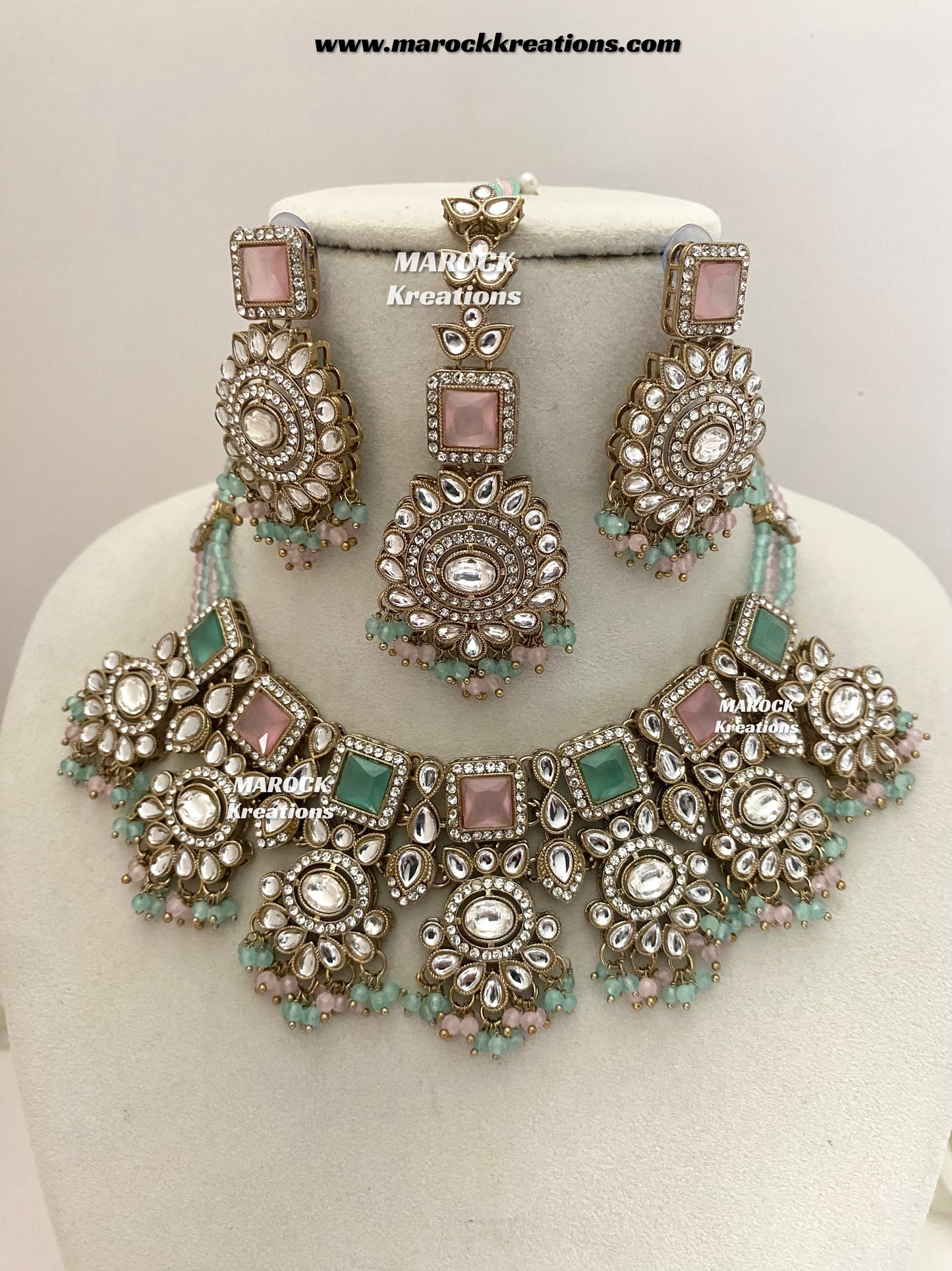Christi Premium Quality Kundan Statement necklace set