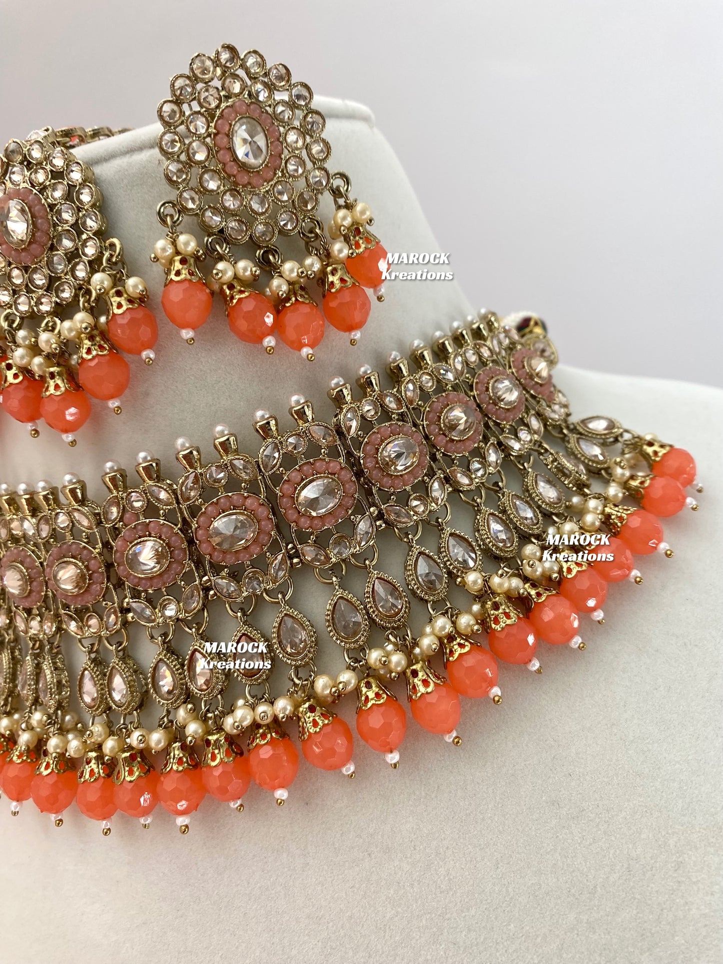 Antique Gold Polki choker sets