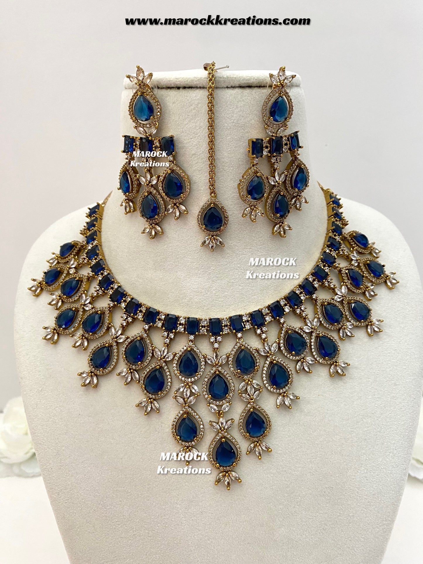 Noria Antique Gold American Diamond Statement Necklace set