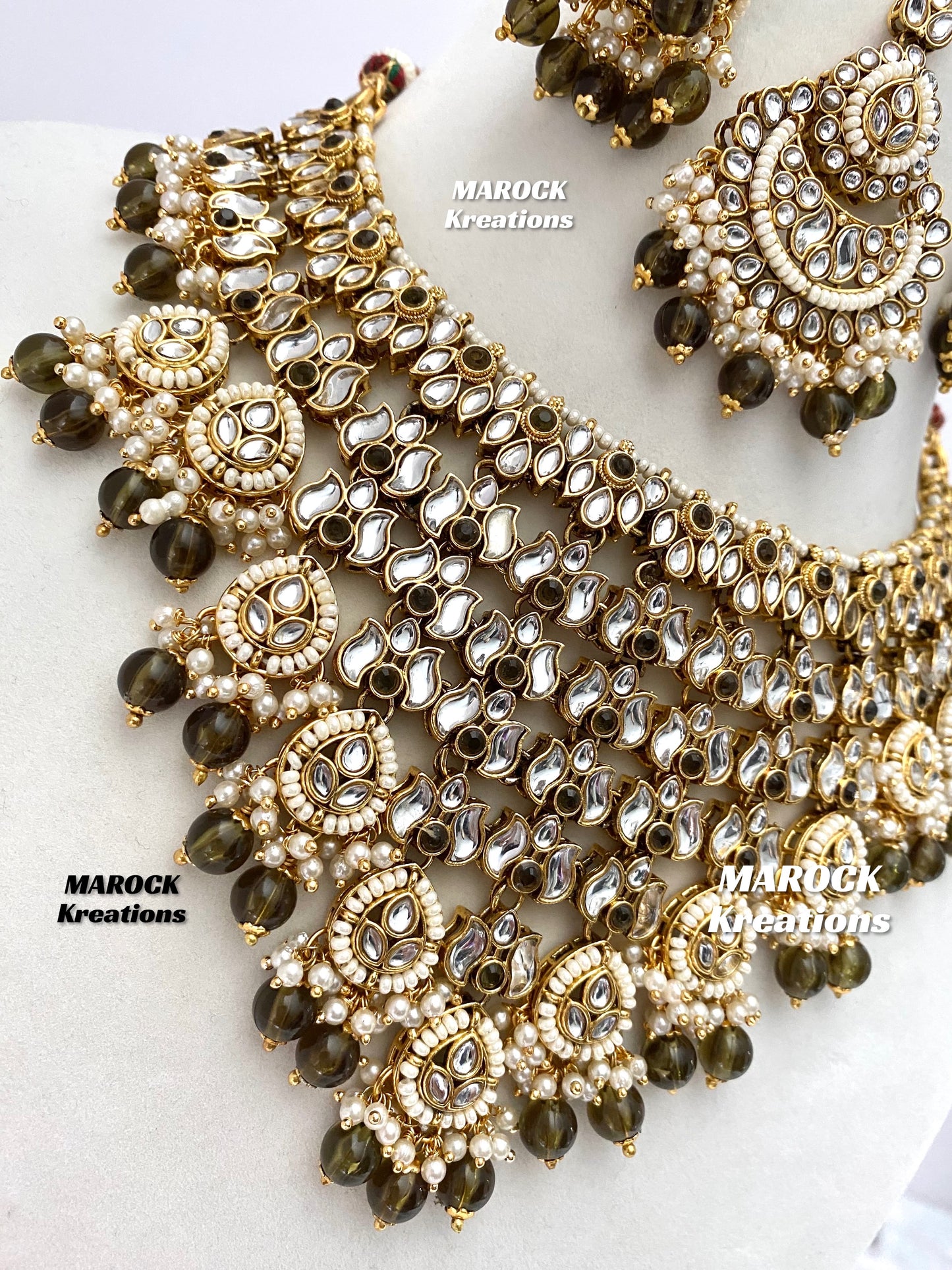 Fine Kundan V-shape Statement Necklace set