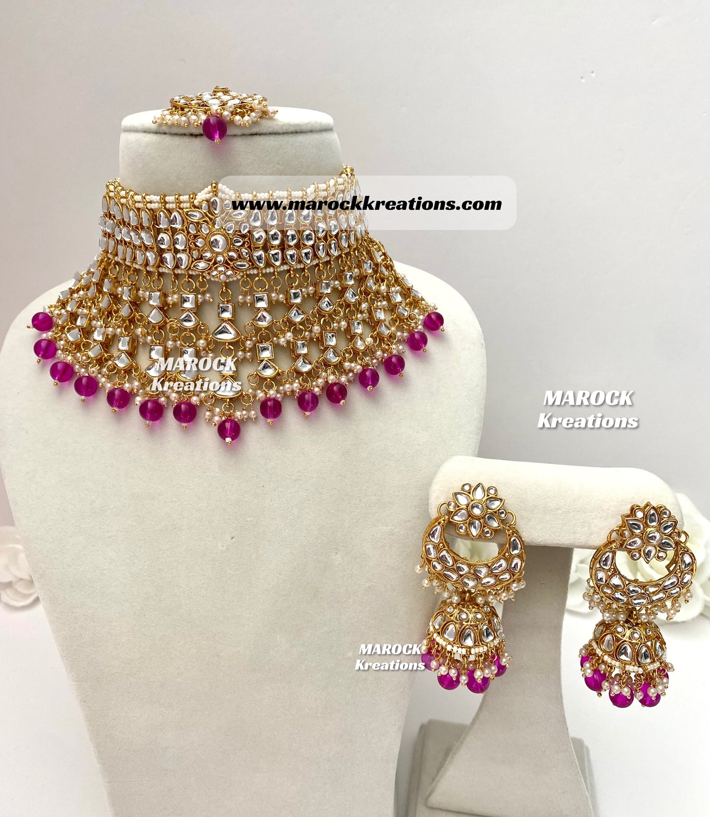 Statement Kundan Necklace set comes with Jhumki Earrings and Tikka