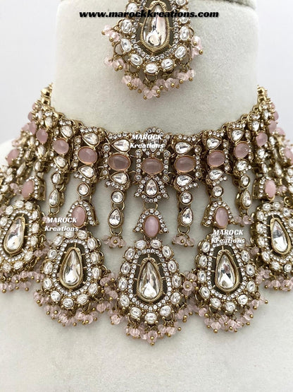 Sareena Kundan choker cum statement Necklace set