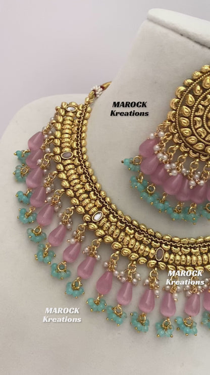 Trendy Gold plated traditional necklace sets/Elegant gold look necklace sets.